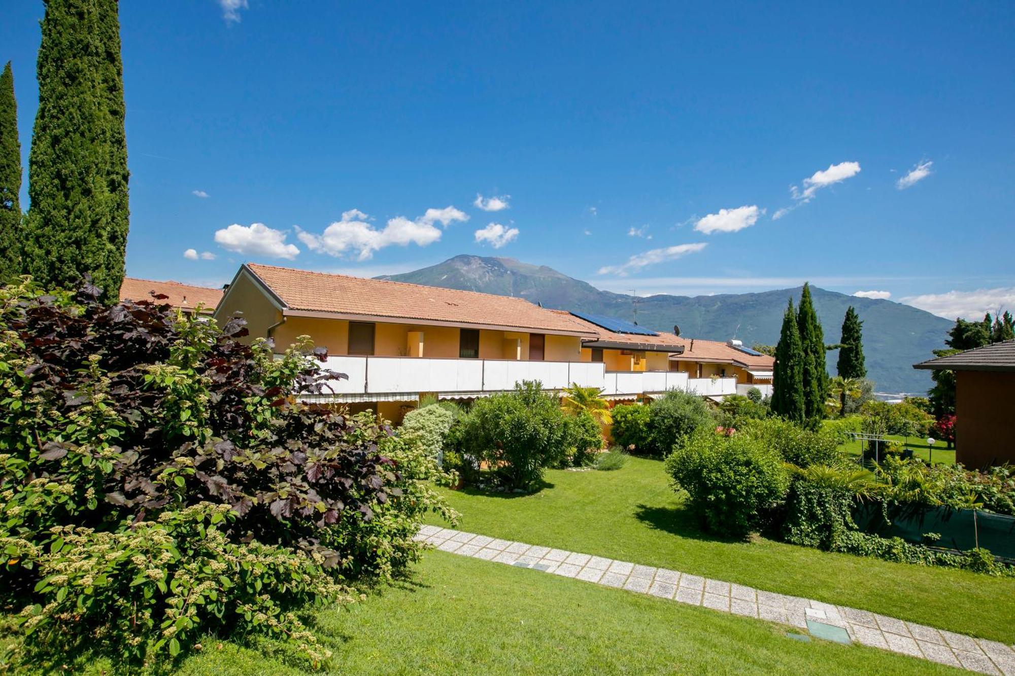 Residence Christina Due Laghi Tenno Exterior foto