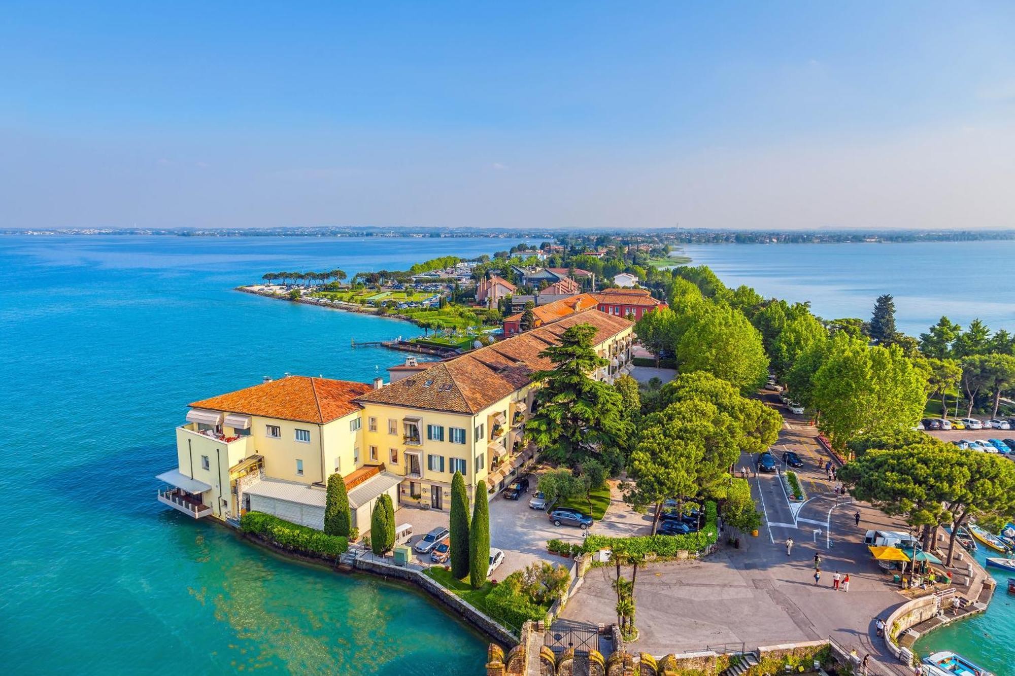 Residence Christina Due Laghi Tenno Exterior foto