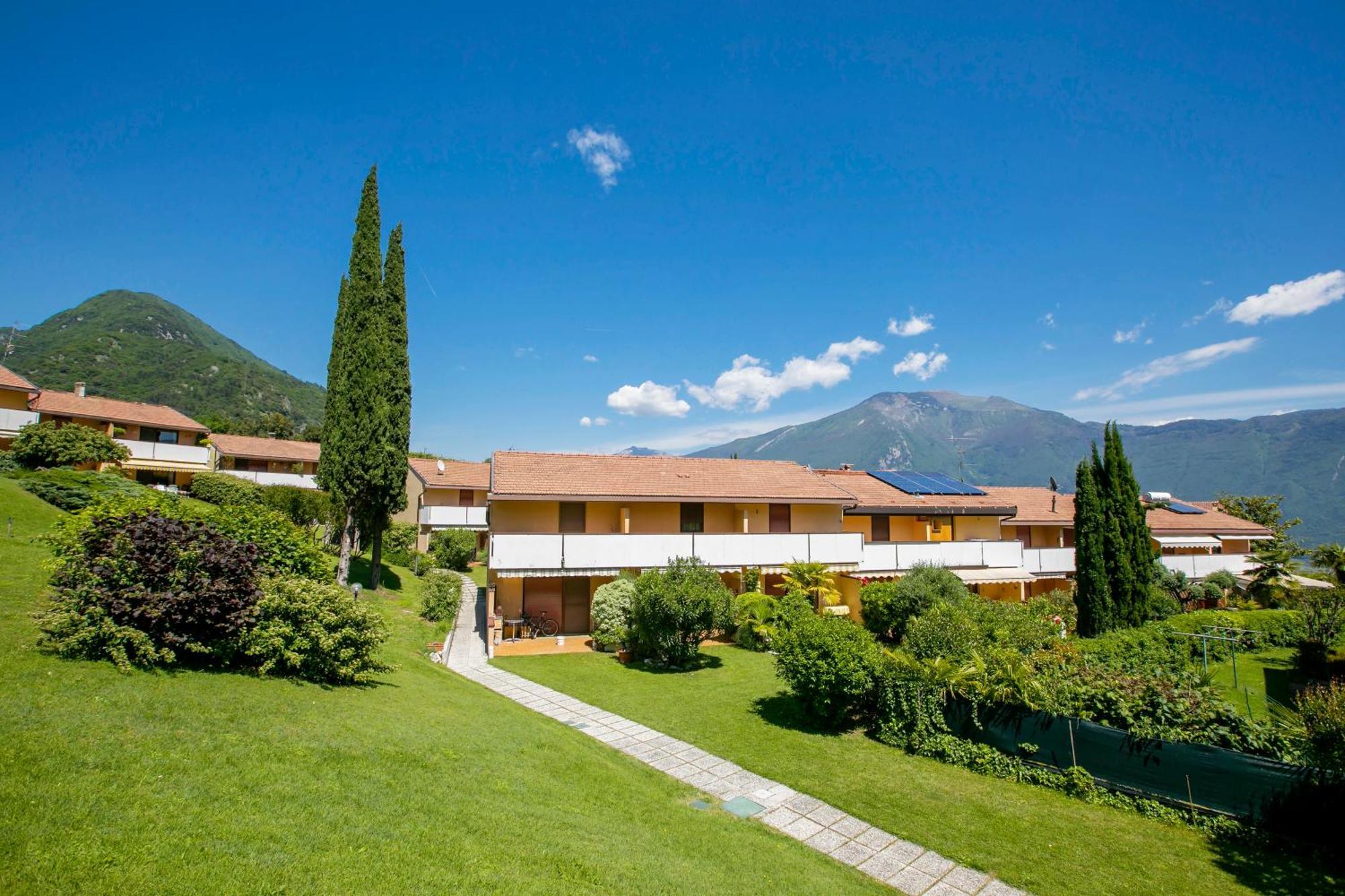 Residence Christina Due Laghi Tenno Exterior foto